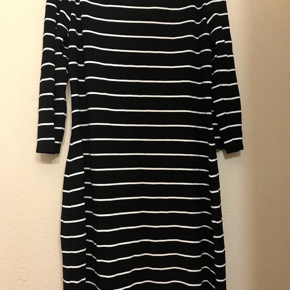 Tommy Hilfiger Dress. Size Small.  Midi - Picture 4 of 6